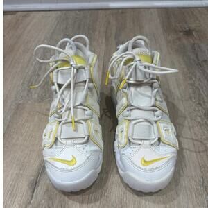 Nike Air More Uptempo Light Citron White Yellow Women’s 7.5 / Men’s 6